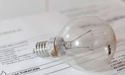 Nueva Factura de la Luz. Los consumidores seguimos Indefensos